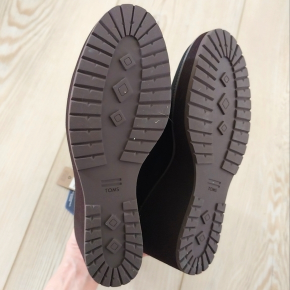 NWT Toms Raven Boots - Picture 9 of 9